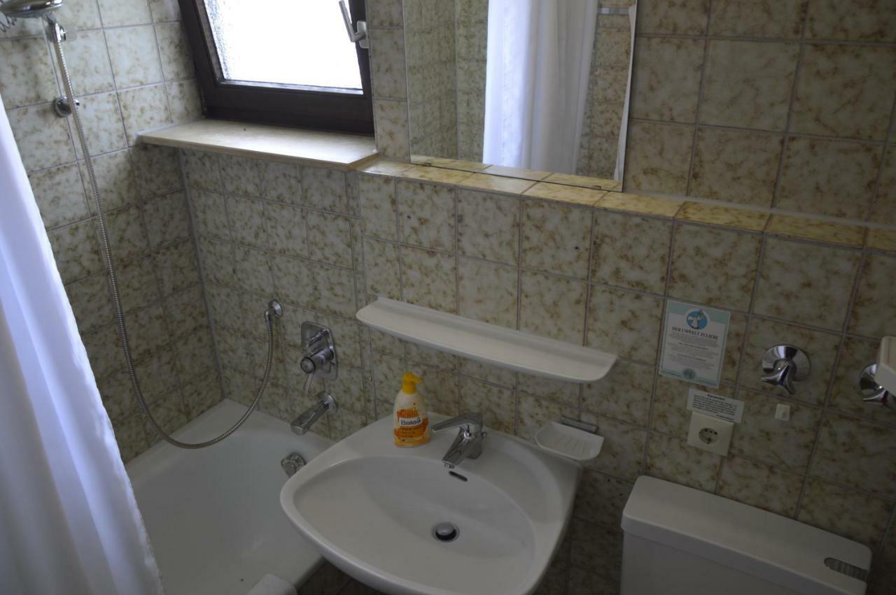 Gaestehaus Faessle Weinstadt Luaran gambar